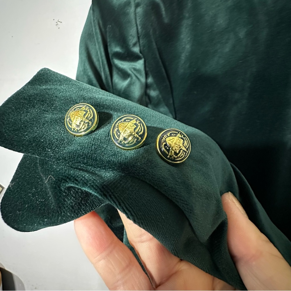 ADRIENNE VITTADINI Forest Green Velvet Blazer with Gold Buttons - Picture 9 of 12